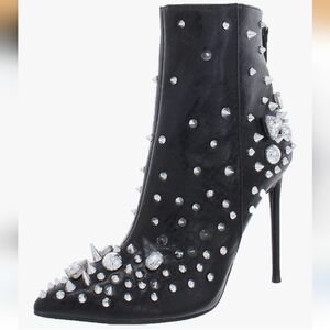 New No Tags, Steve Madden womens Viceroy Ankle Boot Sz 6, Black, Spikes